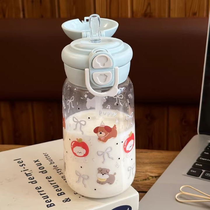 Women's drinking bottle with animal motifs and healthy fruit insert system Bowlift