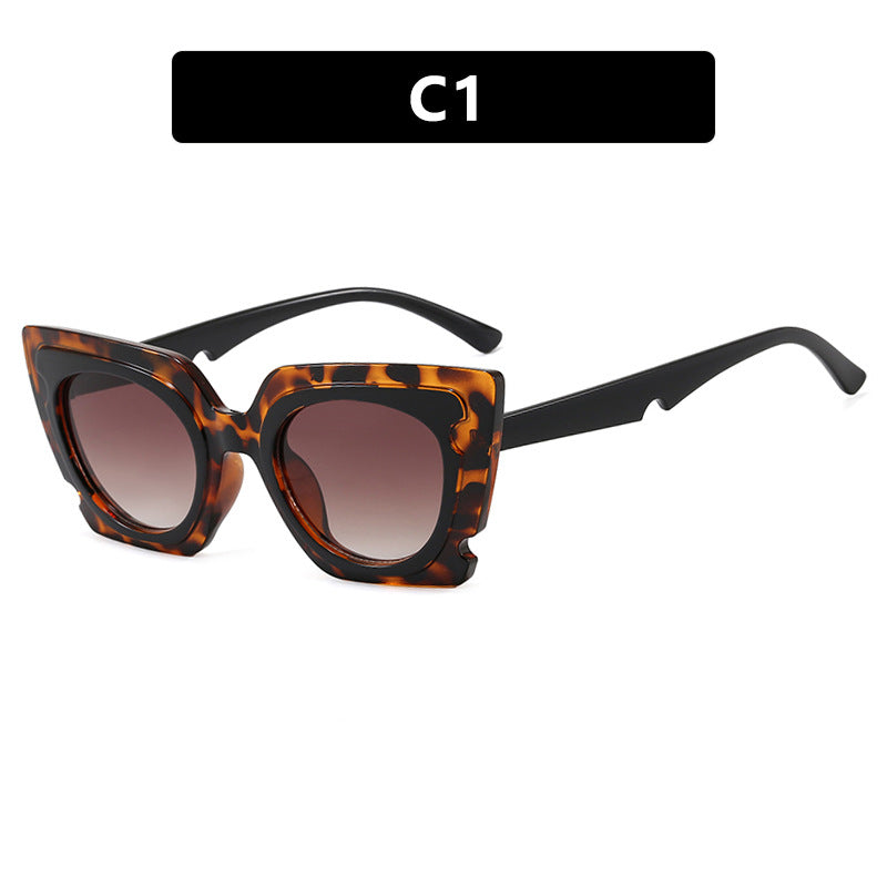 Women's oversized sunglasses with extravagant frame and UV protection Bowlift