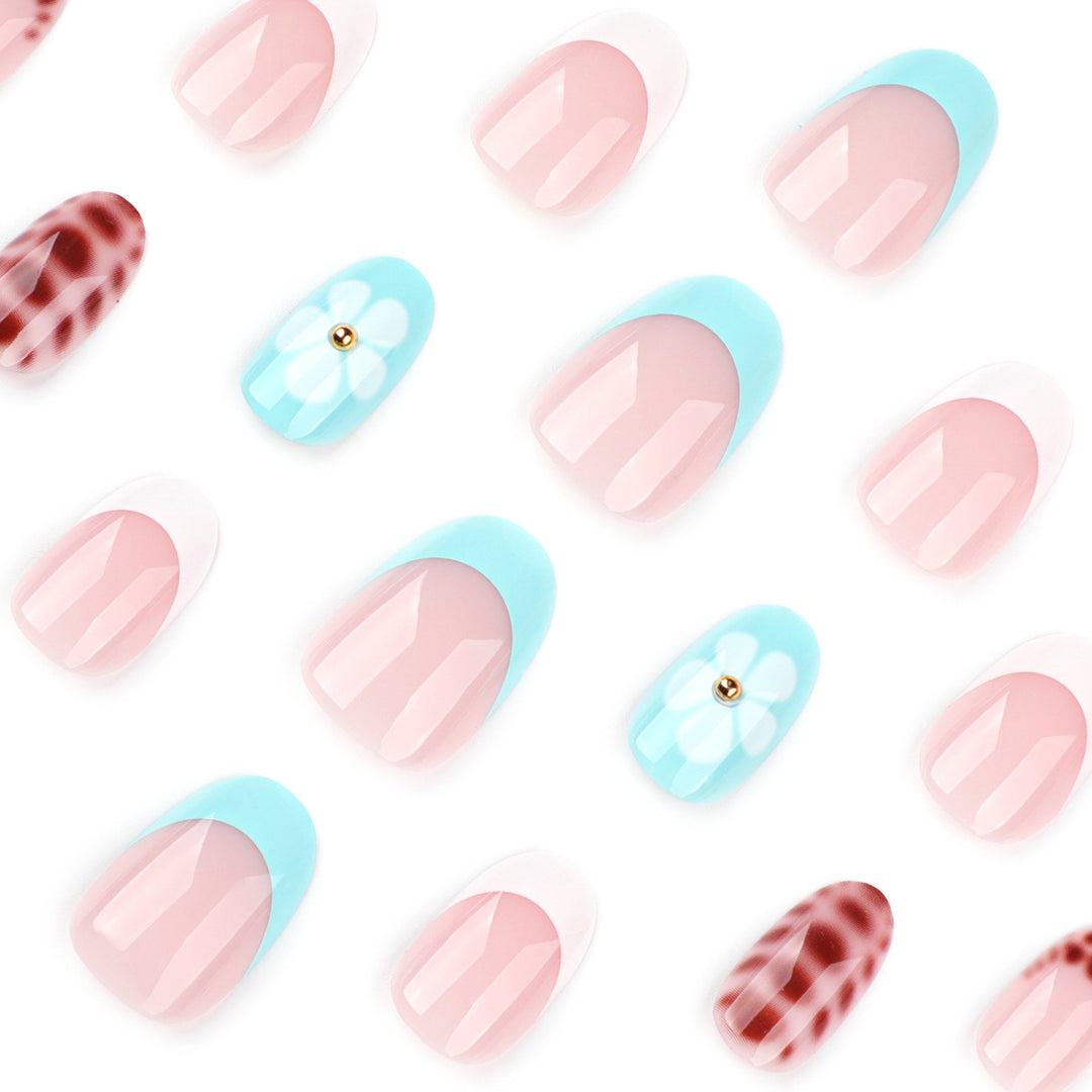 Artificial nail art with floral and geometric elements Bowlift