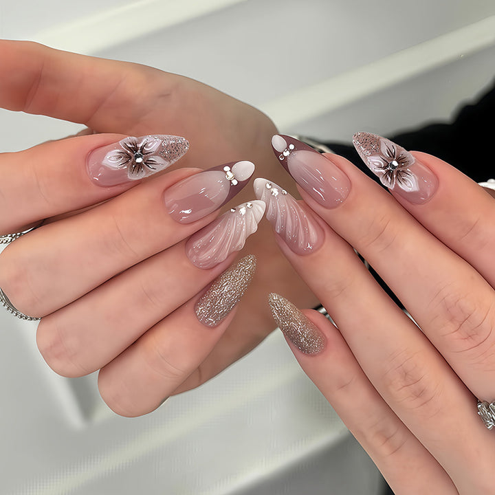 Luxurious Press-On Nail Art Set Bowlift