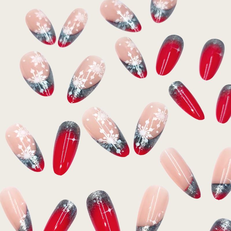 Creative artificial nails with winter motif Bowlift