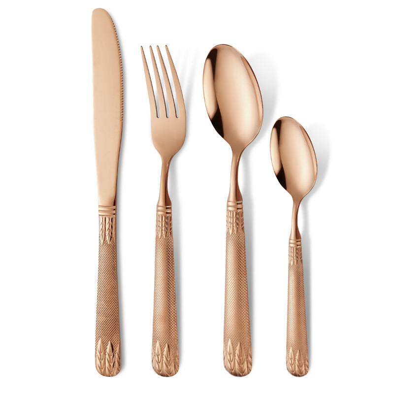 Elegant teaspoon with artistic handle design Bowlift
