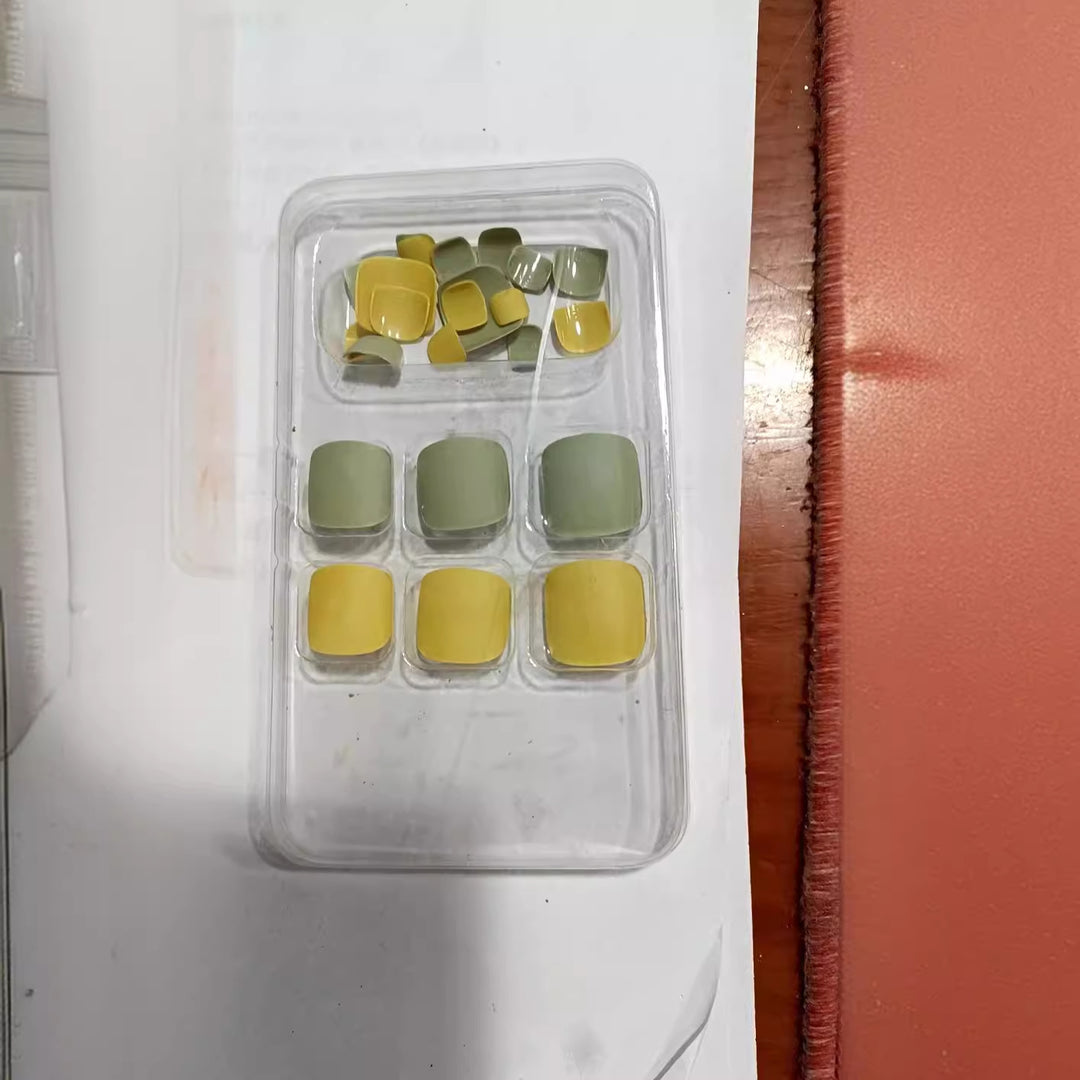 Matte Finish Press-On Nail Tips Set Bowlift