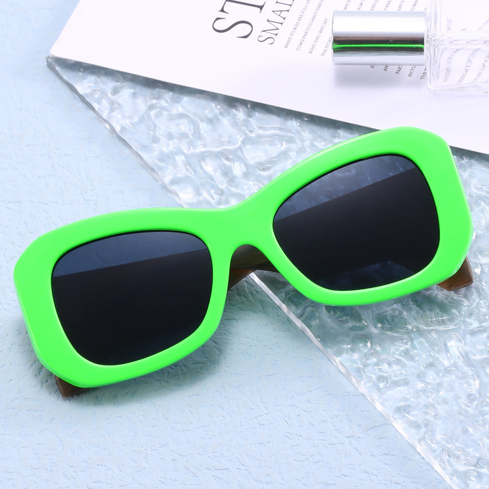 Ladies sunglasses in luxurious tortoiseshell design Bowlift