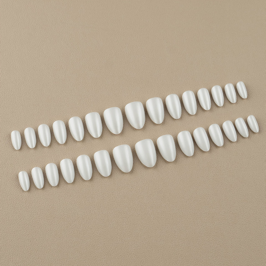 Artistic Matte Finish Nail Tips Bowlift