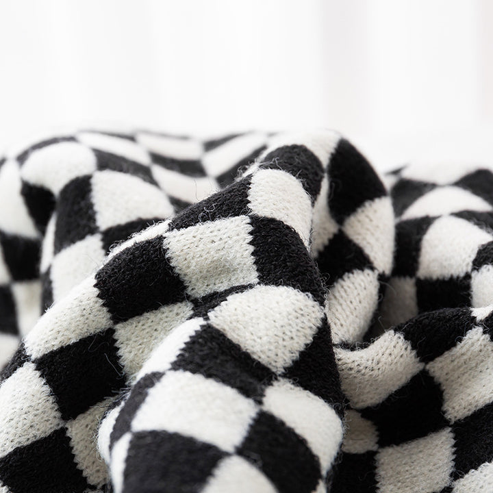Women Stylish Check Scarf Bowlift