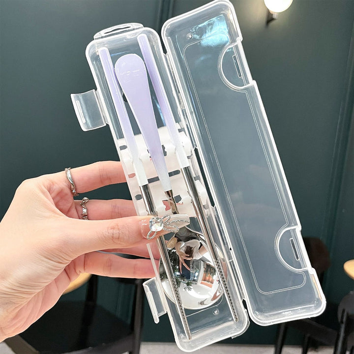 Portable cutlery set in hygienic storage box Bowlift