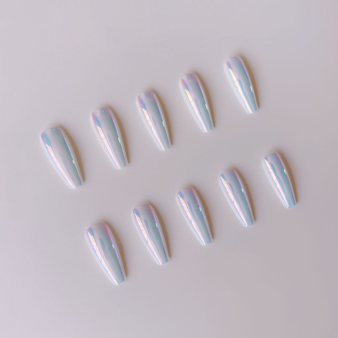 Artificial nail tips with holographic design Bowlift