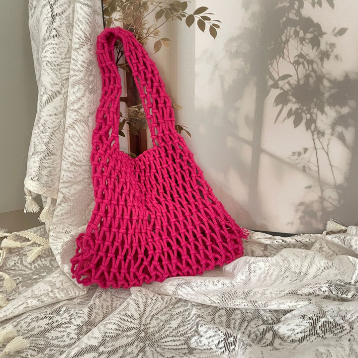 Hand-knotted tote bag in modern design Bowlift