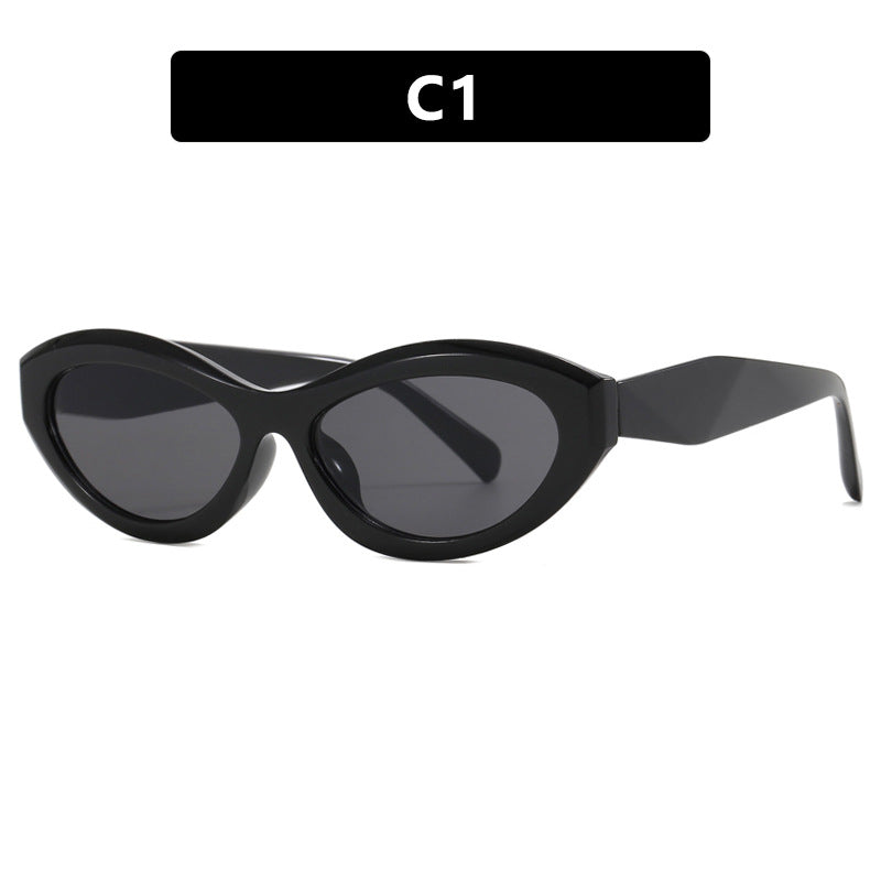 Ladies Cat-Eye Sunglasses with Stylish Frame Bowlift