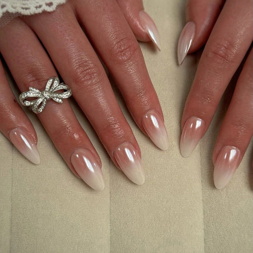 Elegant and Stylish Artificial Nails Bowlift