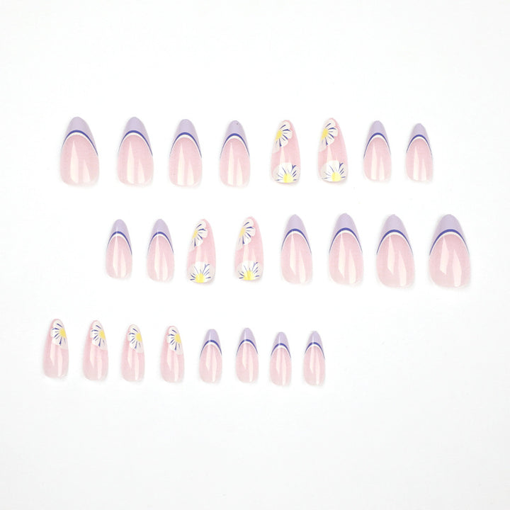 Artistic nail art with flower and ombre effects Bowlift