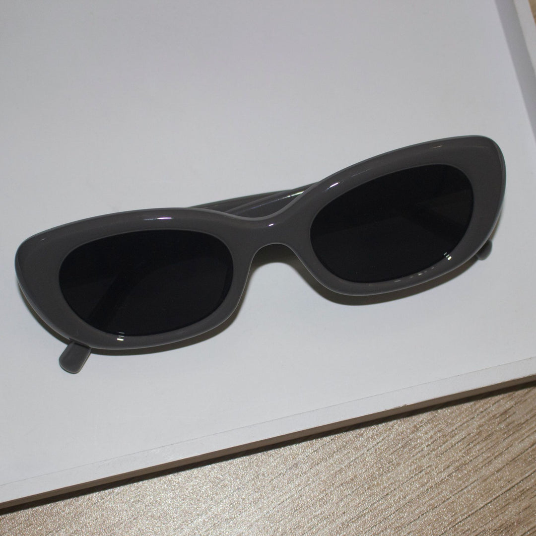 Fashionable Cat-Eye Sunglasses Bowlift
