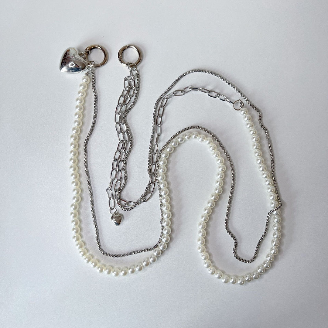 Elegant Beaded Eyewear Chain Bowlift
