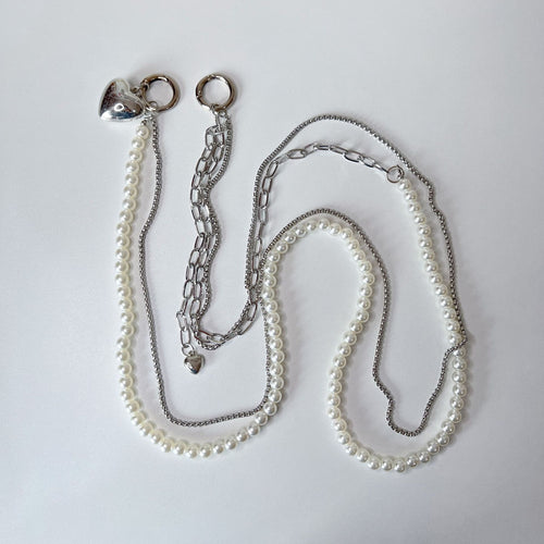 Elegant Beaded Eyewear Chain Bowlift