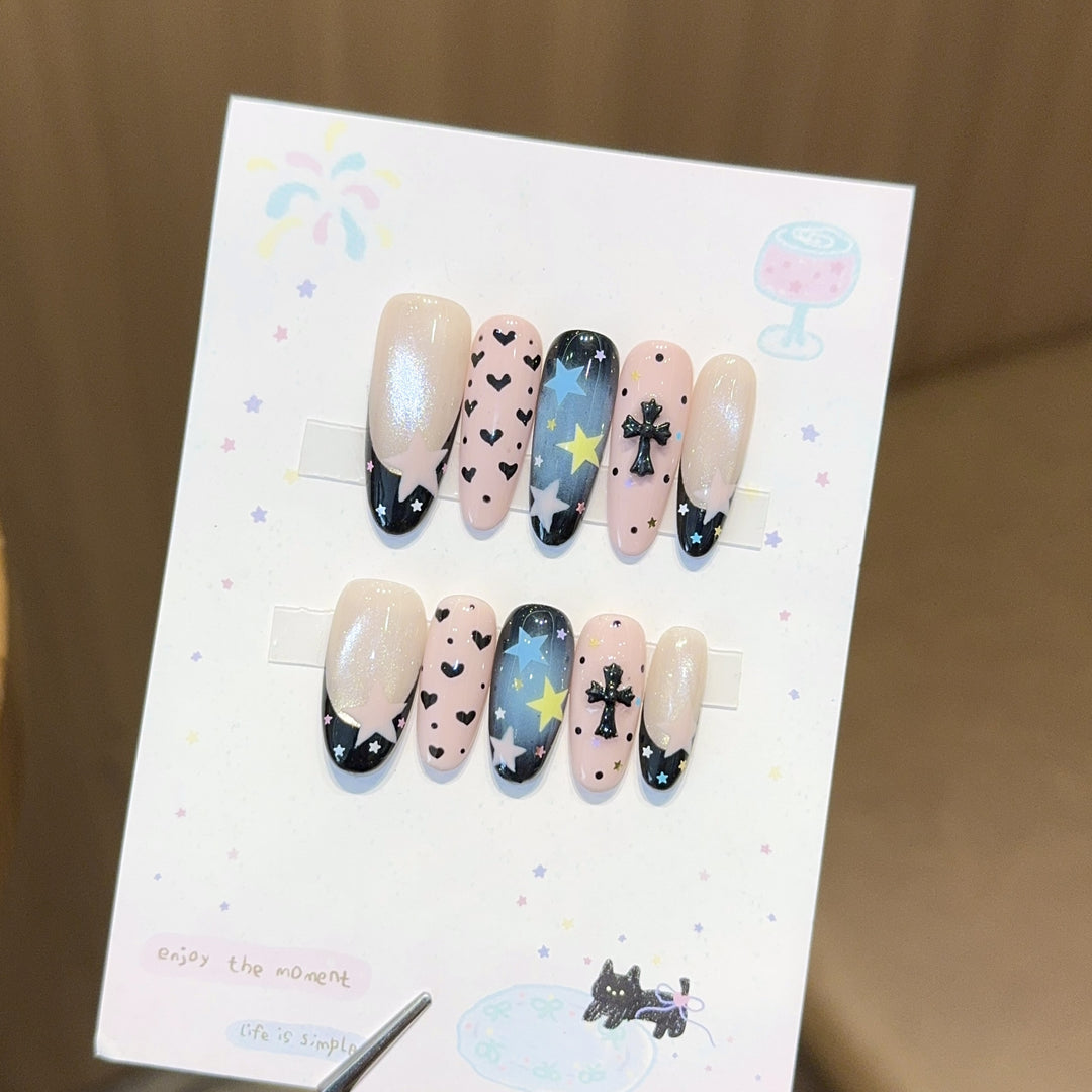 Artificial nail tips with playful star and heart designs Bowlift