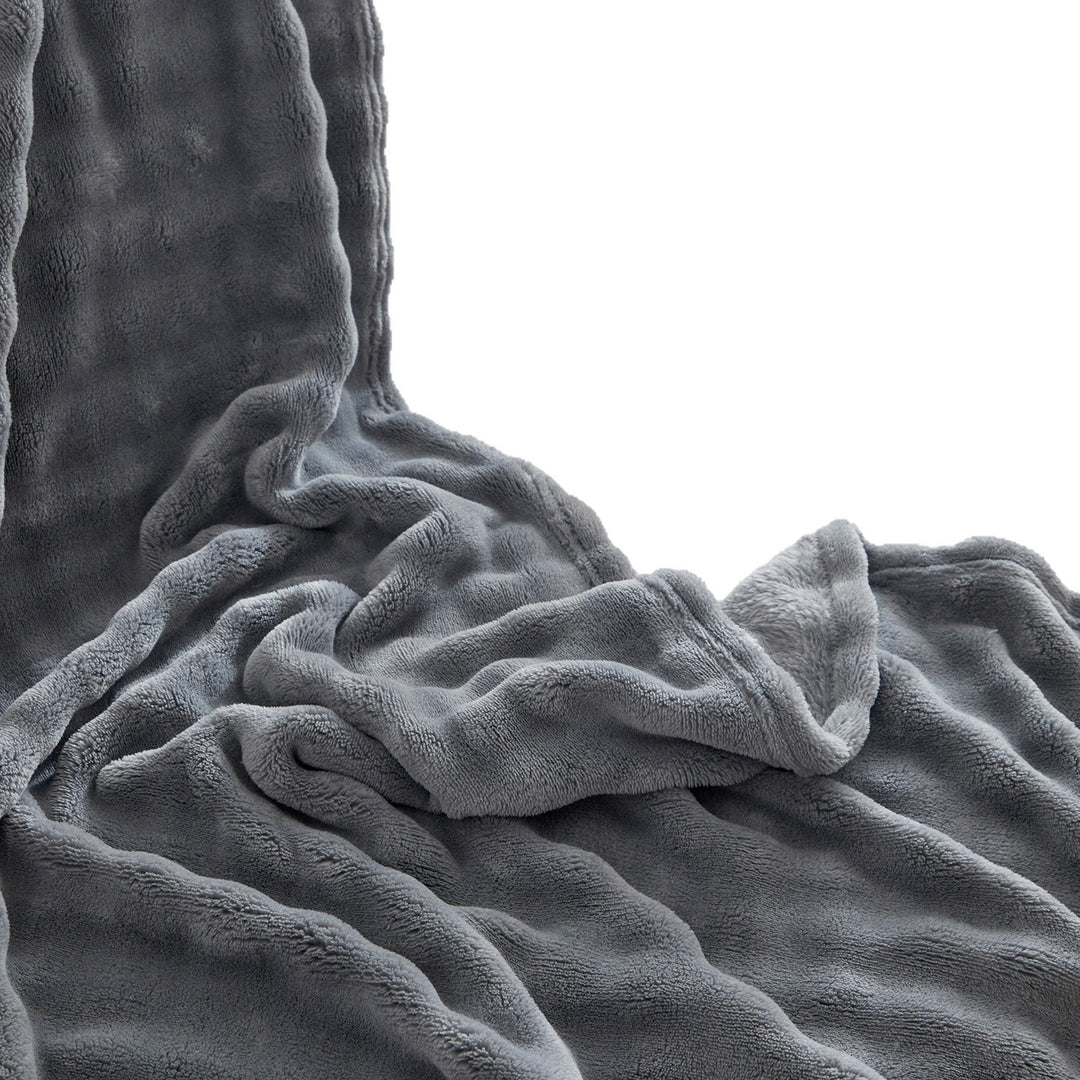 Plush Waffle-Textured Faux Fur Throw Blanket with Sherpa Backing Bowlift