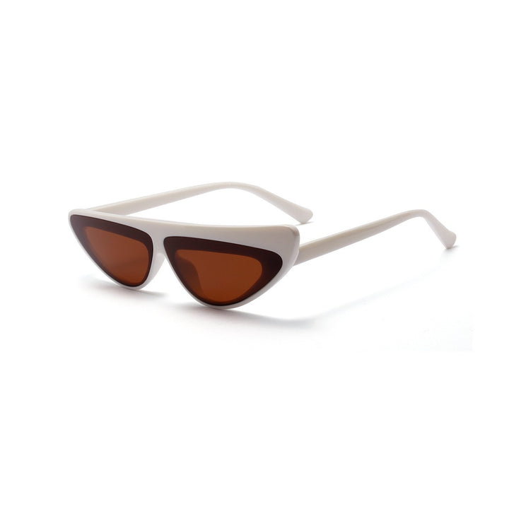 Women Cat-Eye Sunglasses with trendy asymmetrical design Bowlift