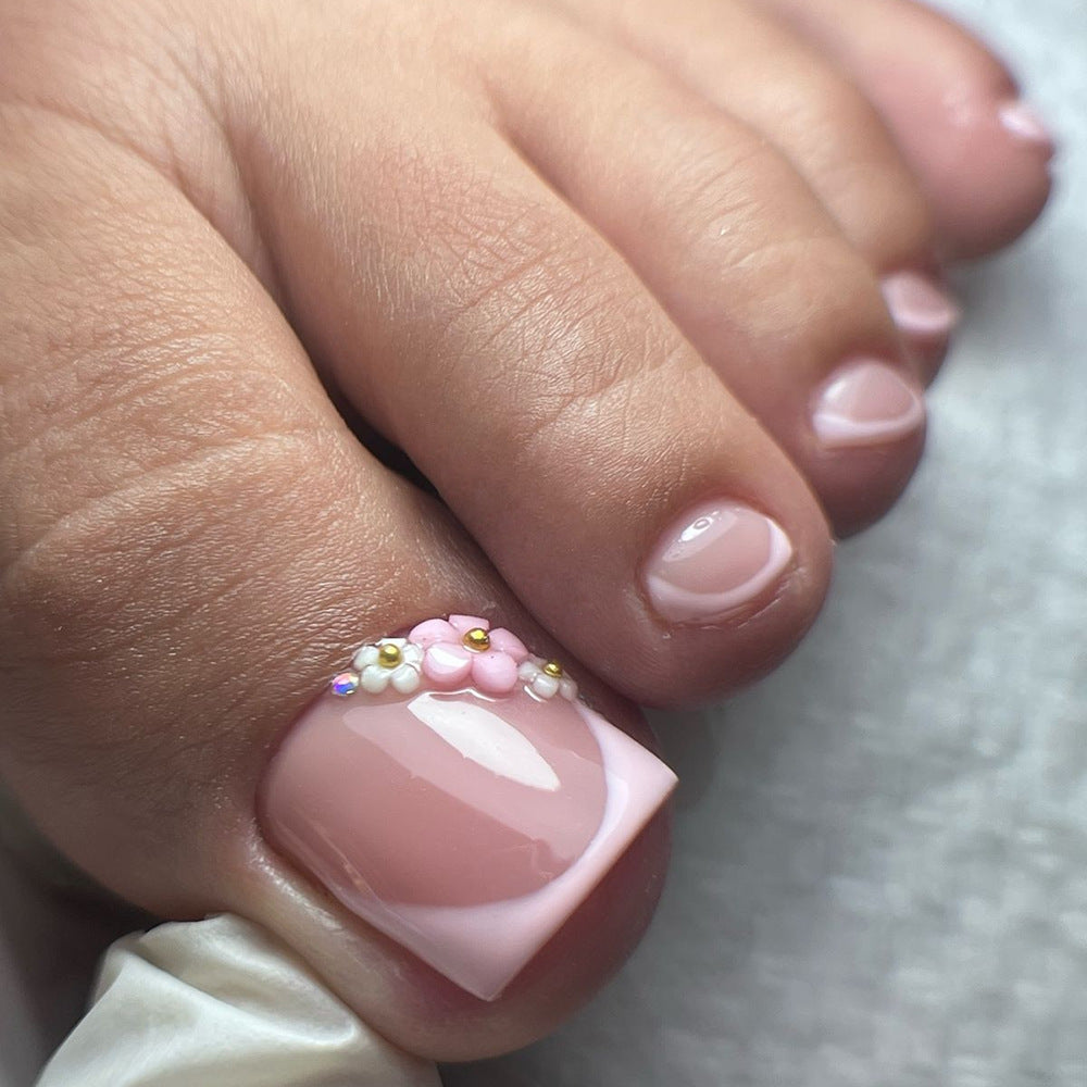 Trendy Toenail Art Bowlift