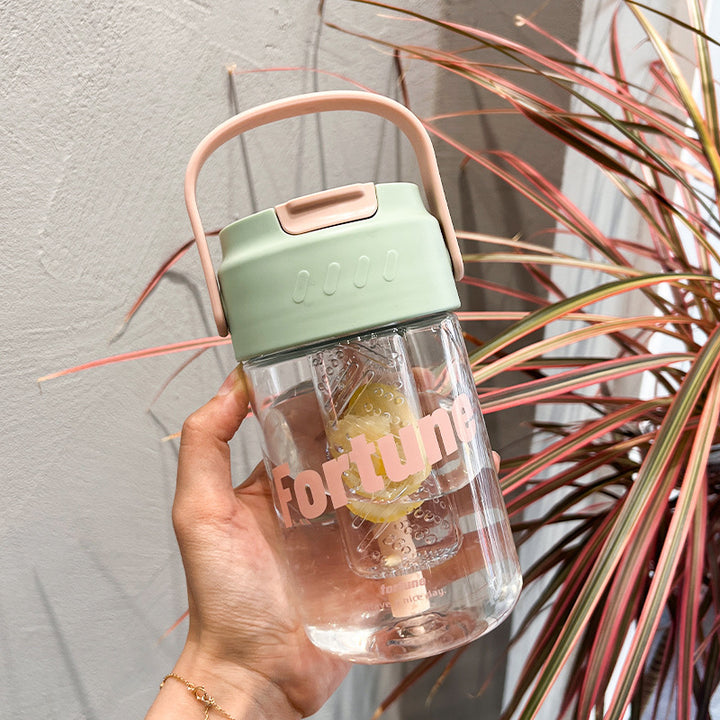 Ladies water bottle with fruit infuser Bowlift