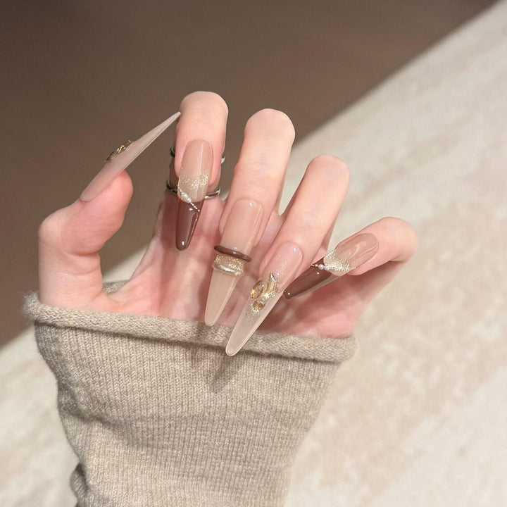 Artificial nails with sparkling accents Bowlift