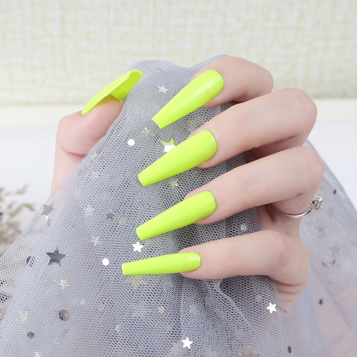 Vibrant Stiletto Press-On Nails Bowlift