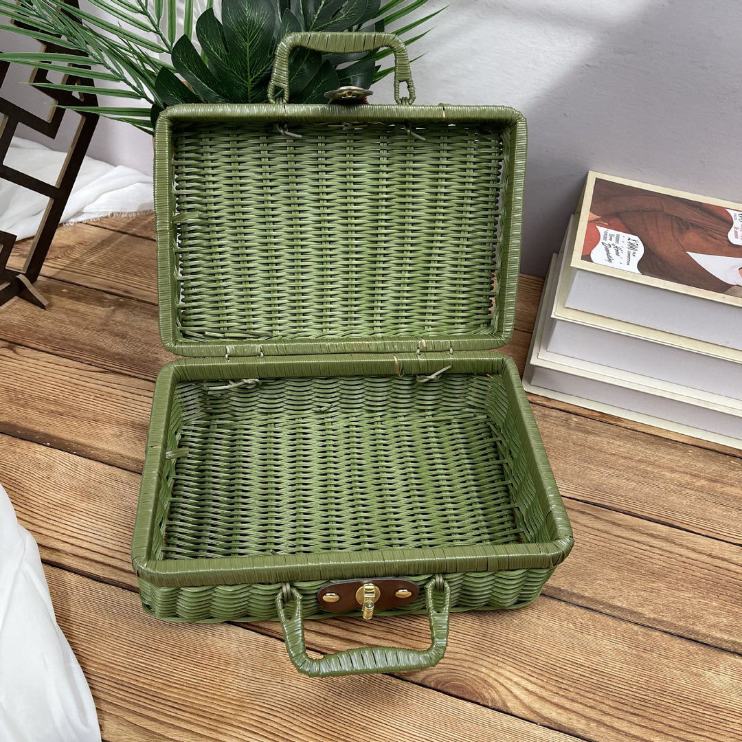 Ladies Rattan Handbag Bowlift
