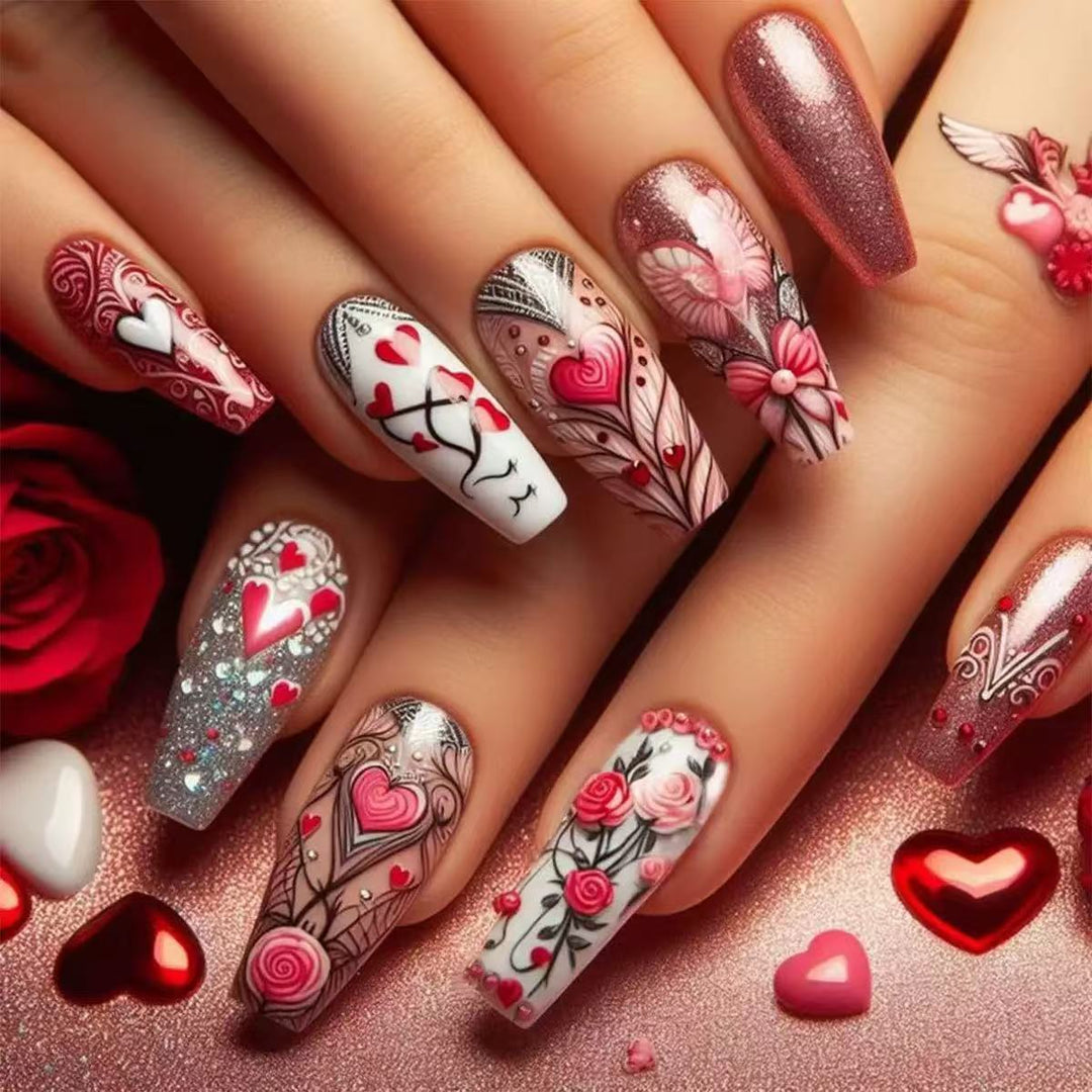 Artificial nail set with romantic heart and flower motifs Bowlift