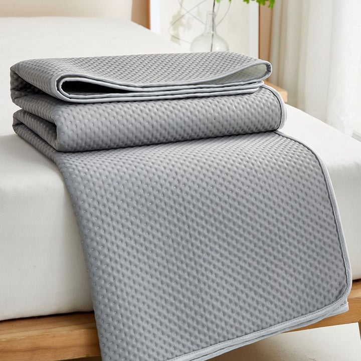 Unisex nan cooling mattress topper with breathable pressure relief and non-slip bottom Bowlift