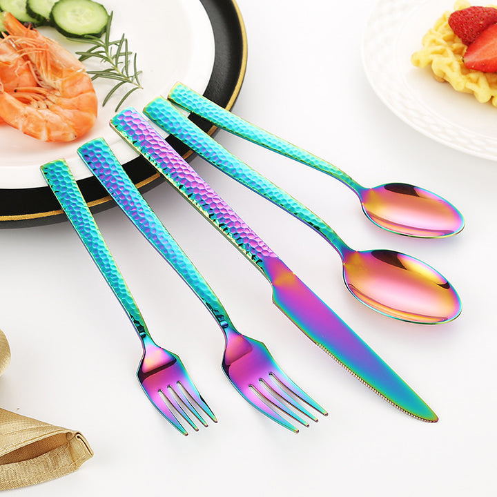 Elegant spoon with unique surface design Bowlift