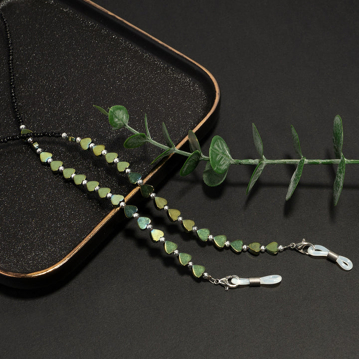Heart-Shaped Beaded Eyewear Chain Bowlift