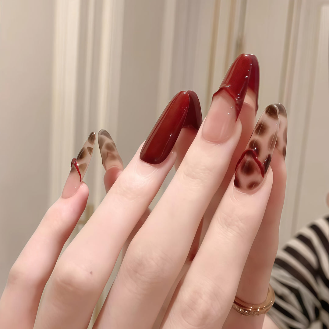 Artificial Nail Set with Stylish Design Bowlift