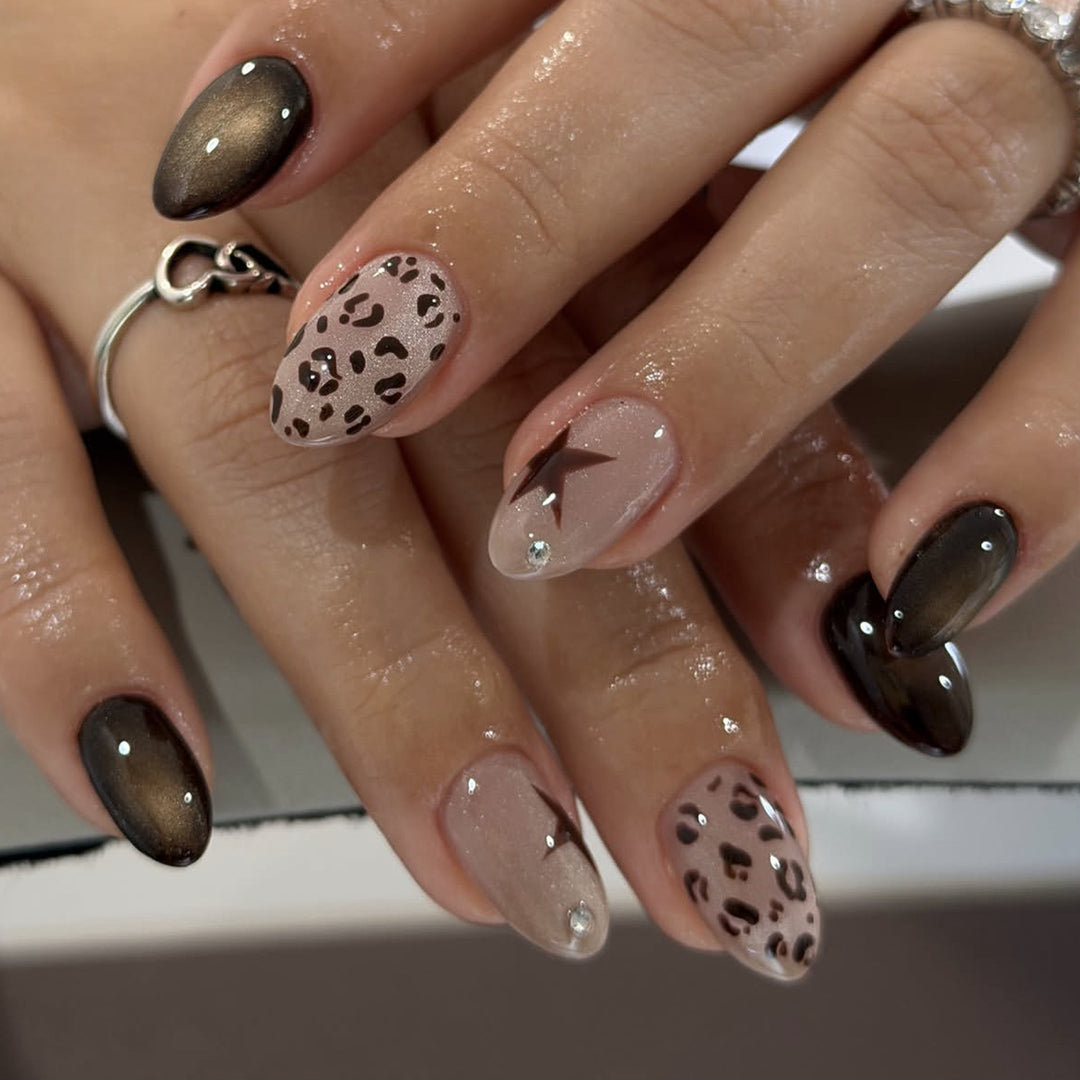 Artful Nail Extensions with Glamorous Leo Design Bowlift