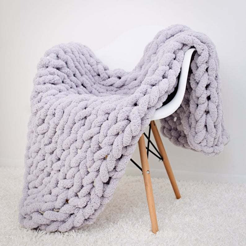 Oversized chunky knit throw blanket with plush chenille yarn Bowlift