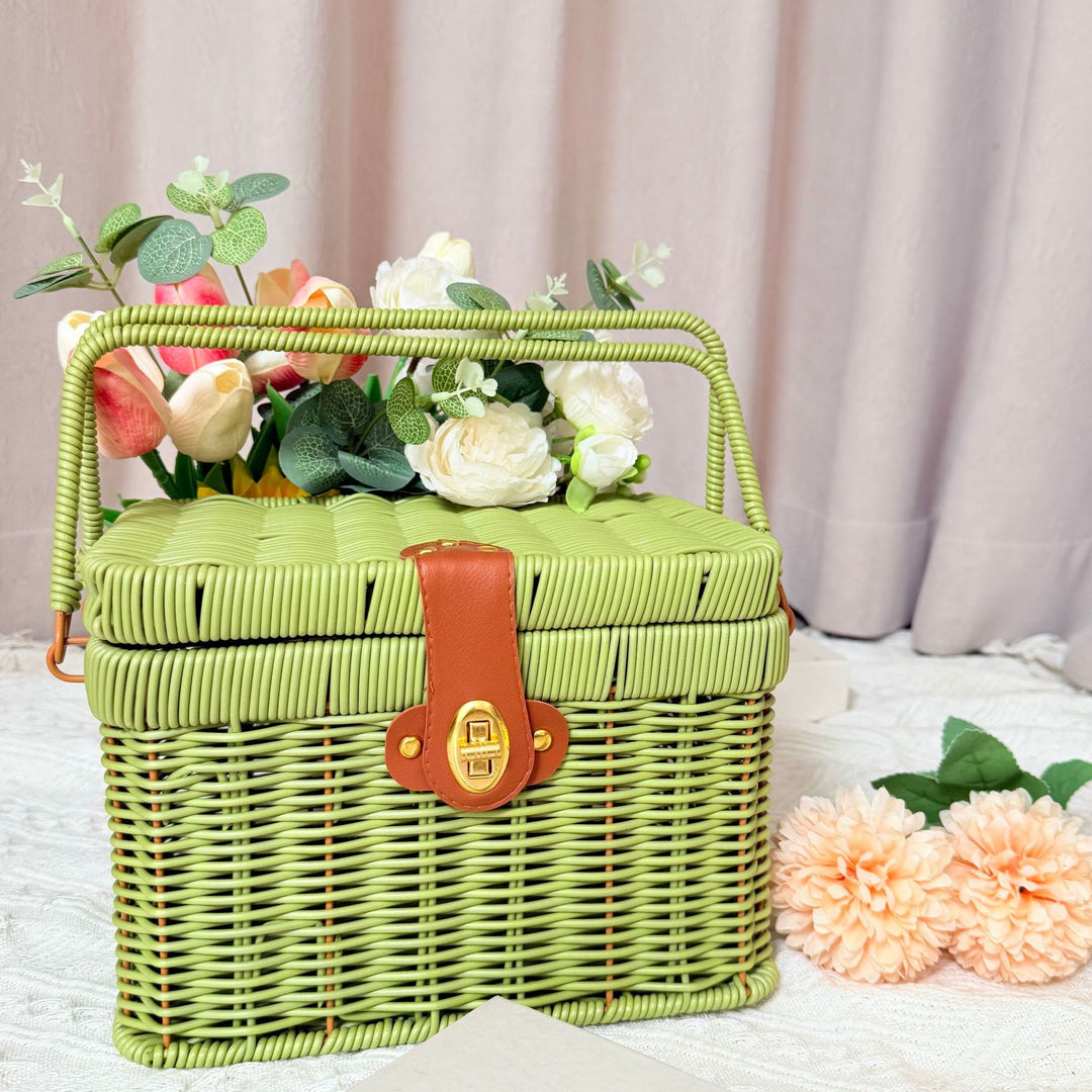 Women's Handcrafted Rattan Picnic Basket Bowlift