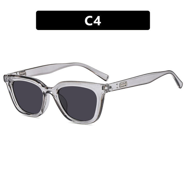 Ladies Cat-Eye Sunglasses with modern, slightly curved frame Bowlift
