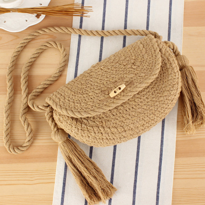 Handbag with stylish tassels Bowlift