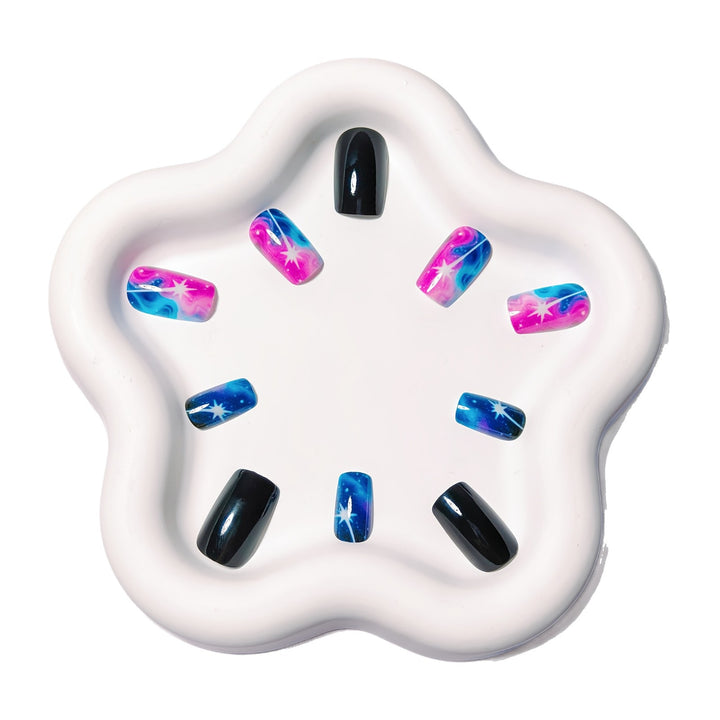 Galactic-Themed Nail Art Bowlift