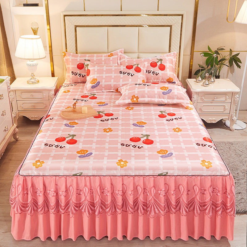 Ladies daybed cover with playful bear motif Bowlift