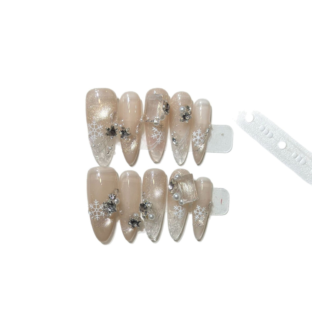 Snowflake-Inspired Stiletto Press-On Nail Set Bowlift