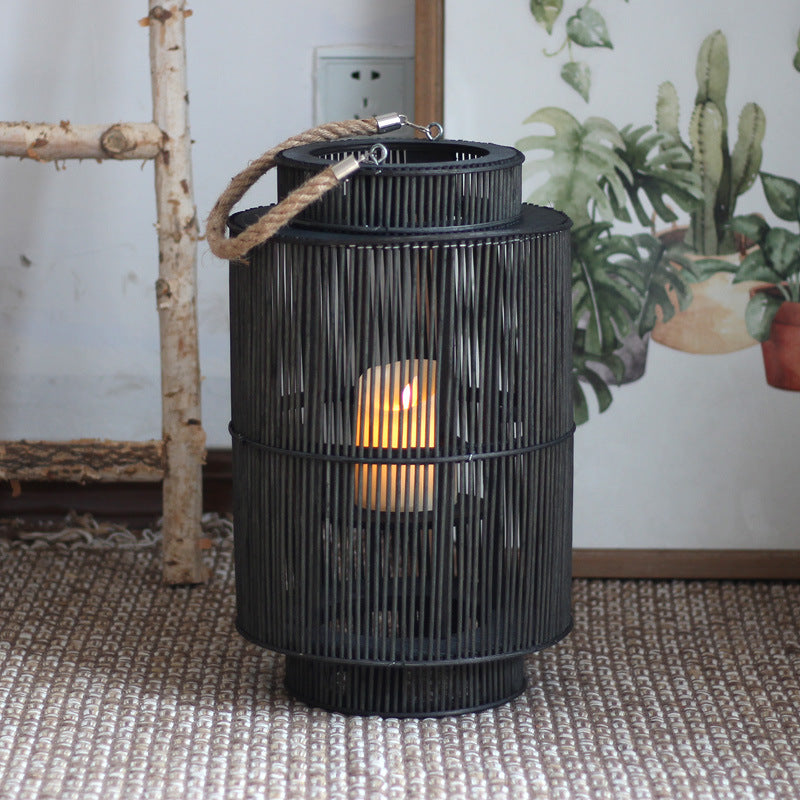 Decorative lantern made of woven material Bowlift