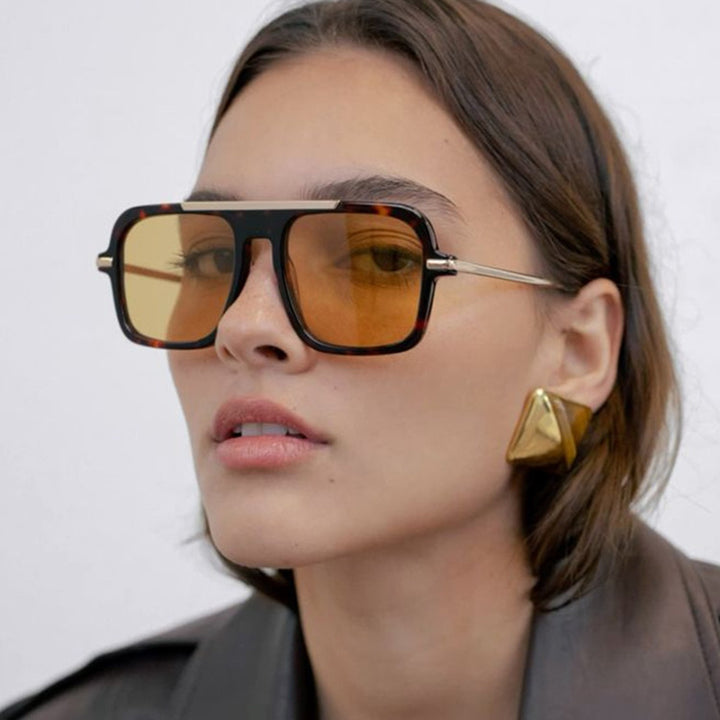 Women's square sunglasses with luxurious metal frame and sturdy lenses Bowlift