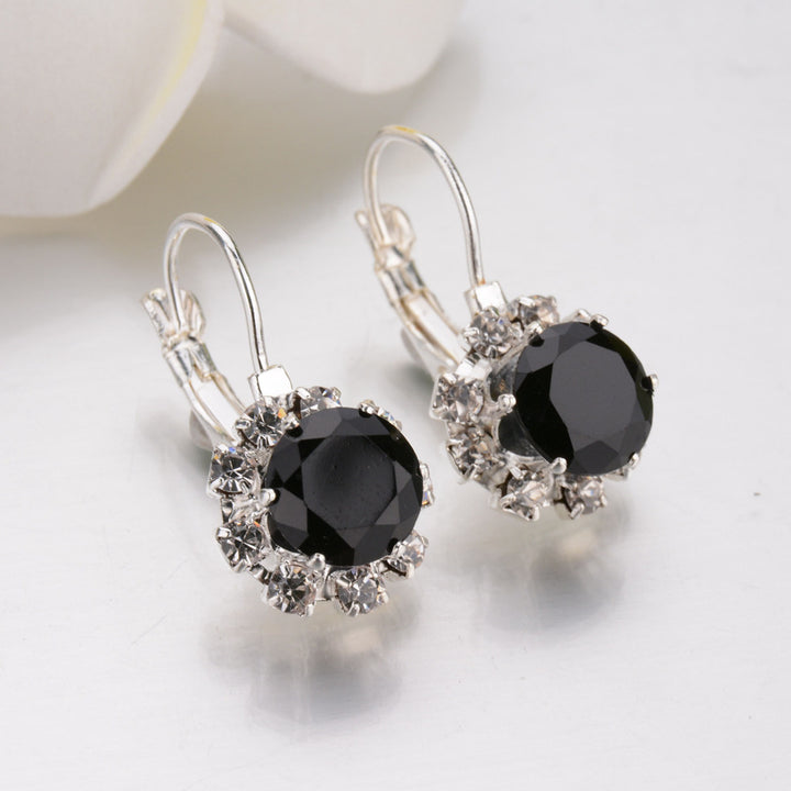 Elegant Vintage-Inspired Dangle Earrings Bowlift