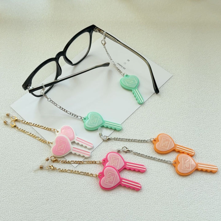 Heart-Shaped Key Dangle Earrings Bowlift