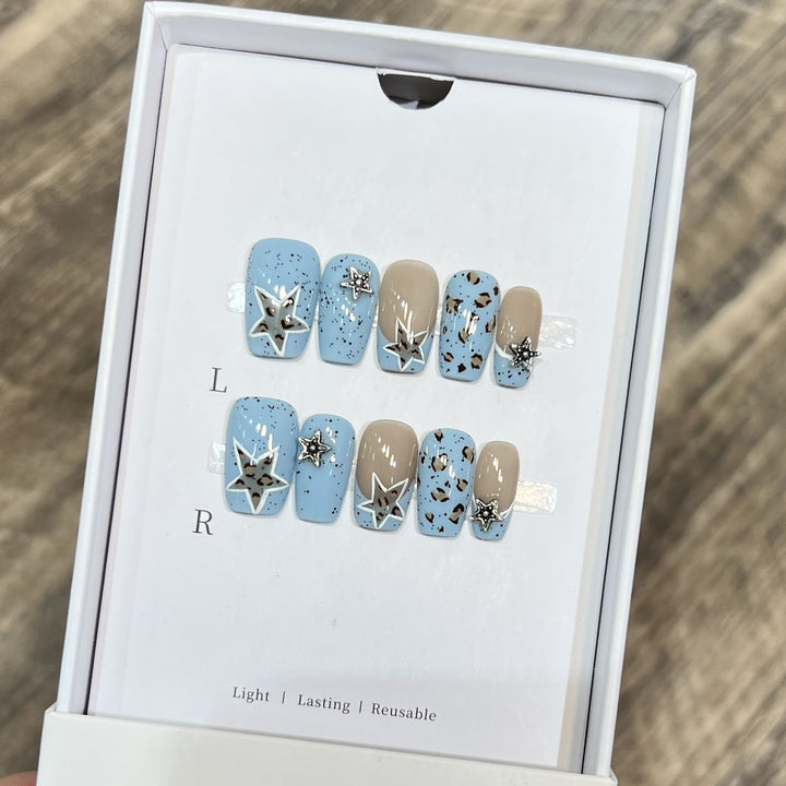 Stylish Nail Art Bowlift