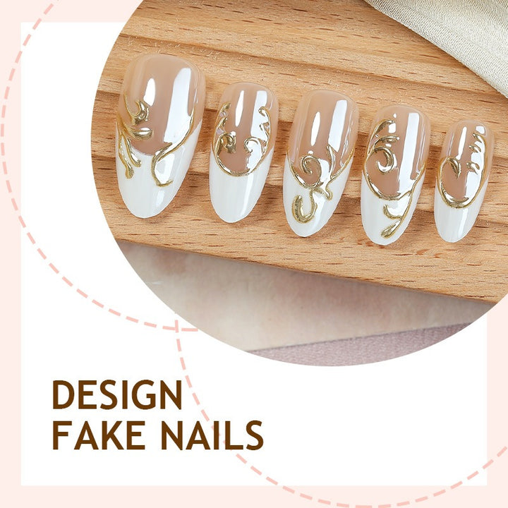 Nail art set with elegant golden applications Bowlift