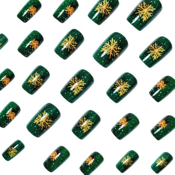 Holiday-Themed Sparkling Nail Art Bowlift