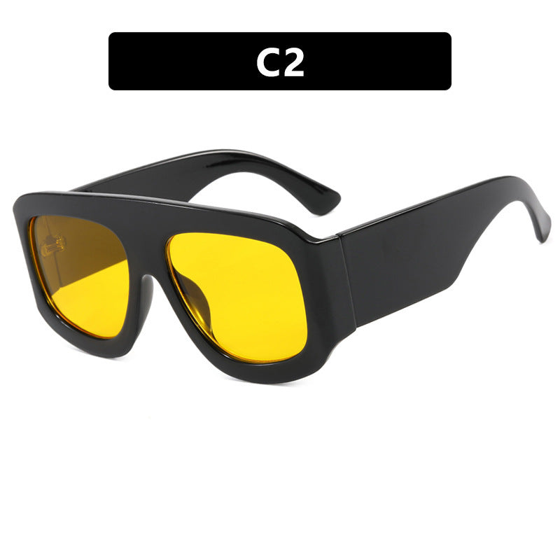 Women oversized sunglasses in modern design Bowlift