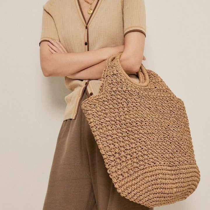 Handmade basket bag with innovative round design Bowlift