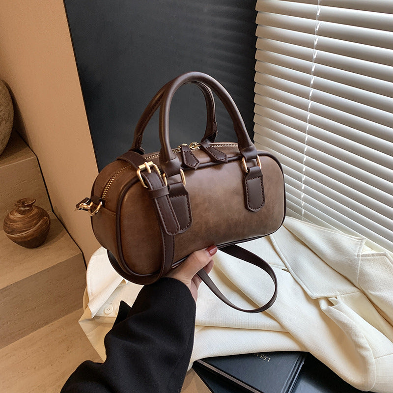 Elegant Structured Handbag Bowlift